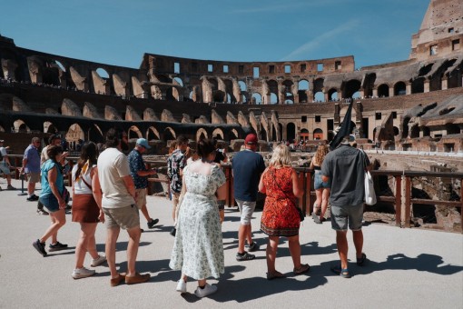Colosseum with Gladiator Arena Floor, Forum and Palatine Hill Semi-Private Tour