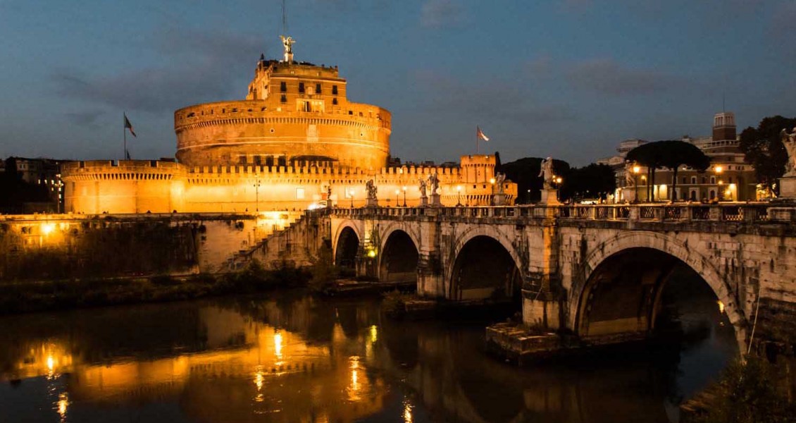 travel venice warning Tiber  the by Torture  Eternity Through Tours