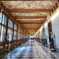 Uffizi Gallery Private Tour: Enchanting Experience of Art - image 5