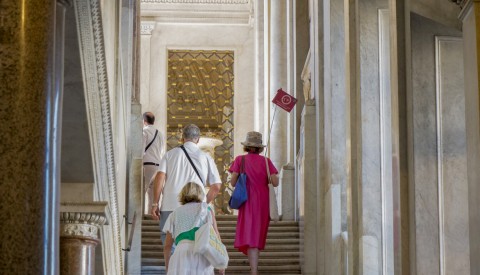 With 25 years of experience in the Vatican, we know how to get the best out of your visit.