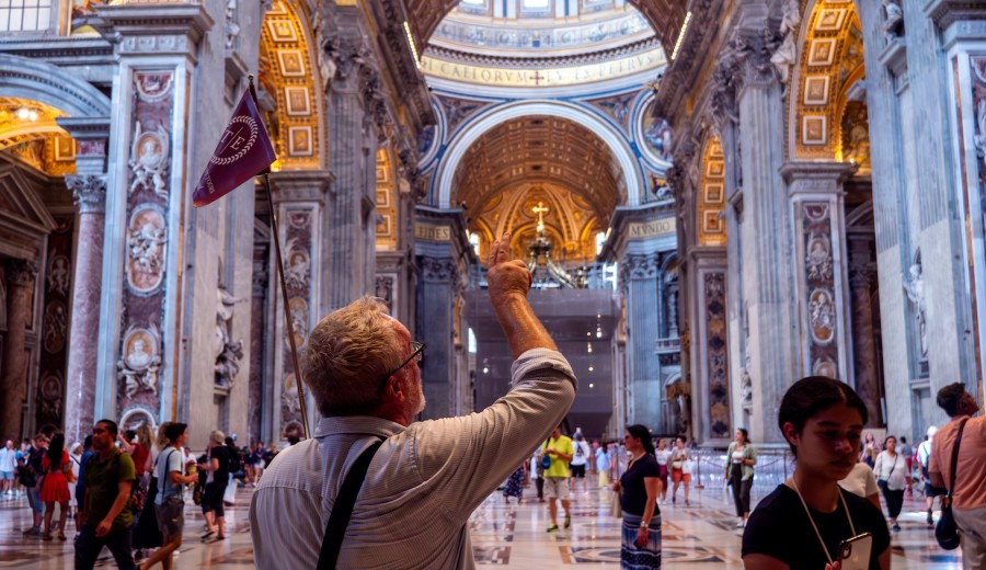 Early Morning Vatican with Sistine Chapel Semi-Private Tour