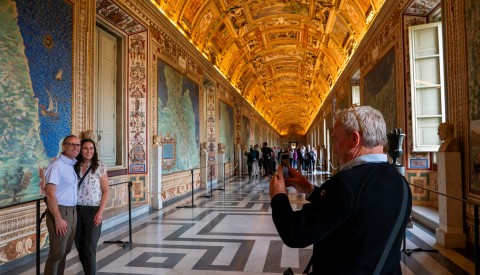 Private Early Morning Sistine Chapel with Vatican Tour - image 1