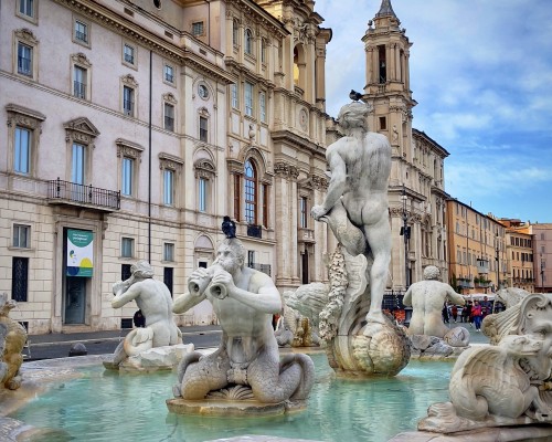 Top 7 Things to See in Piazza Navona