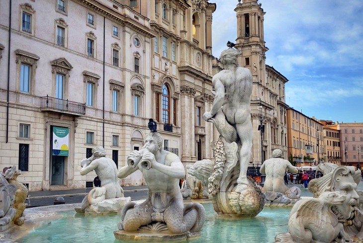 What to See in Piazza Navona: 7 Things Not to Miss